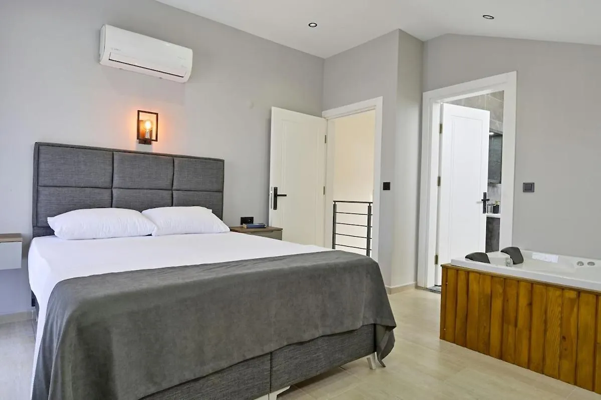 Bendis - Villa For 8 People In The Center Of Fethiye