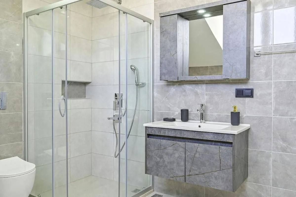 Bendis - Villa For 8 People In The Center Of Fethiye