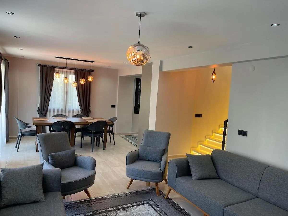 Bendis - Villa For 8 People In The Center Of Fethiye